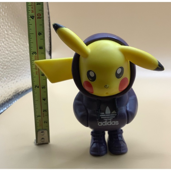Adidas Pikachu figure - Picture 5 of 5